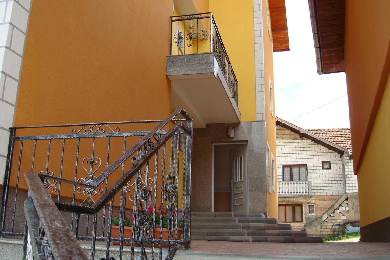 Hotel Pansion Baša à Ustikolina Extérieur photo