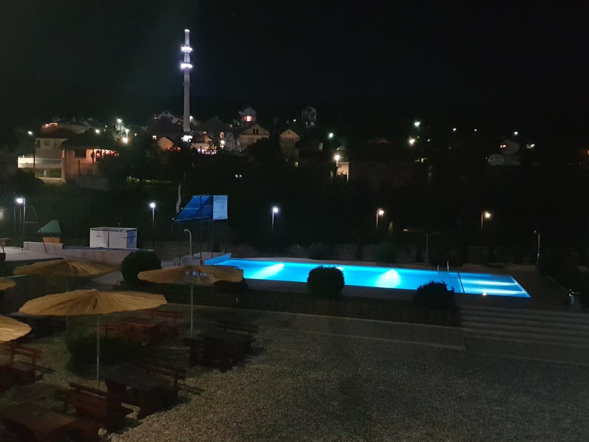 Hotel Pansion Baša à Ustikolina Extérieur photo